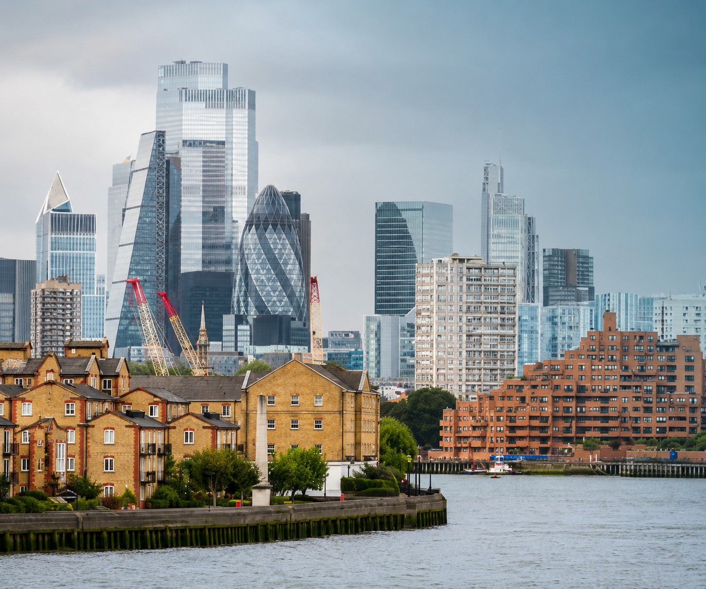 London skyline representing the South East London areas covered by Wire Master Electricals